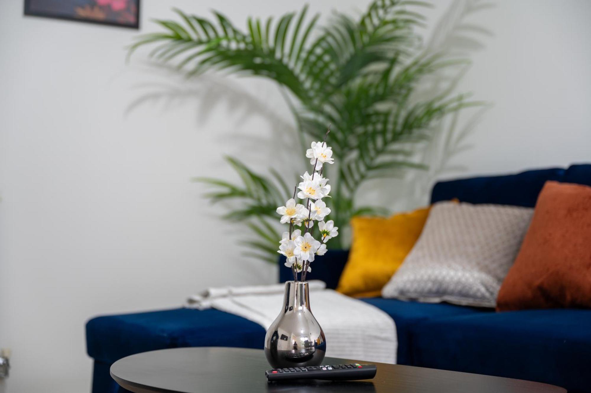 Comfy Manchester Home, Quiet Neighborhood , 6Mins To Manchester City Center With Wifi & Private Parking Manchester