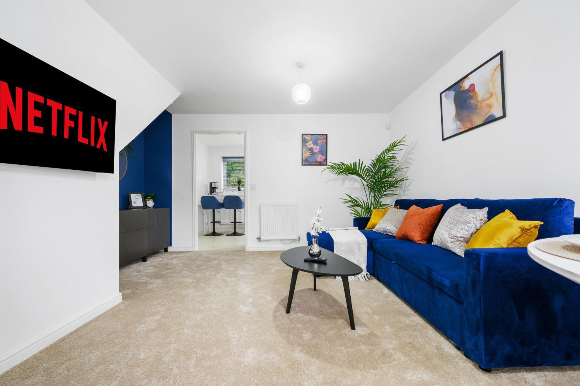 Comfy Manchester Home, Quiet Neighborhood , 6Mins To Manchester City Center With Wifi & Private Parking Holiday home *