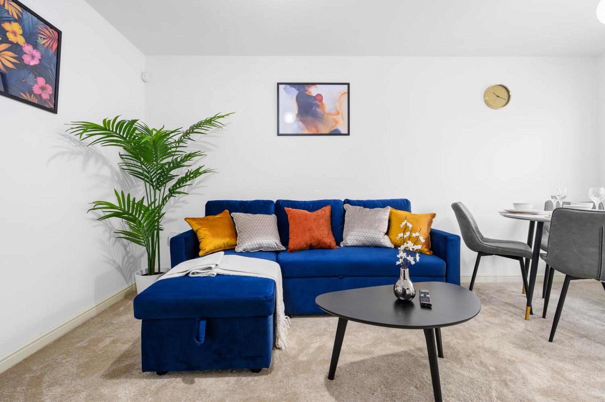Holiday home Comfy Manchester Home, Quiet Neighborhood , 6Mins To Manchester City Center With Wifi & Private Parking *