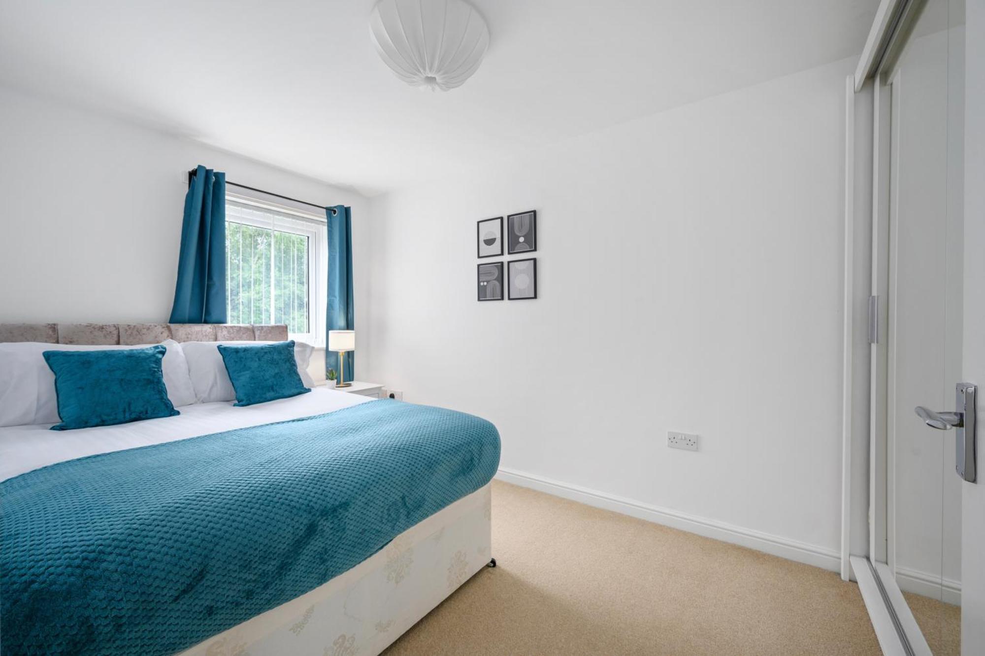 Holiday home Comfy Manchester Home, Quiet Neighborhood , 6Mins To Manchester City Center With Wifi & Private Parking
